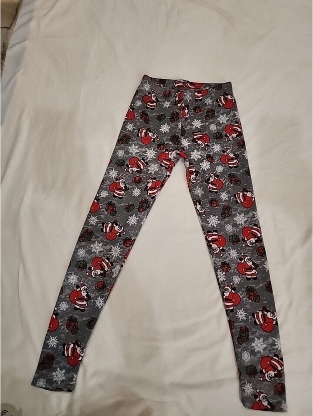 Women's No Boundaries SANTA Super Plush High Rise Leggings Size S 3/5 China 5246